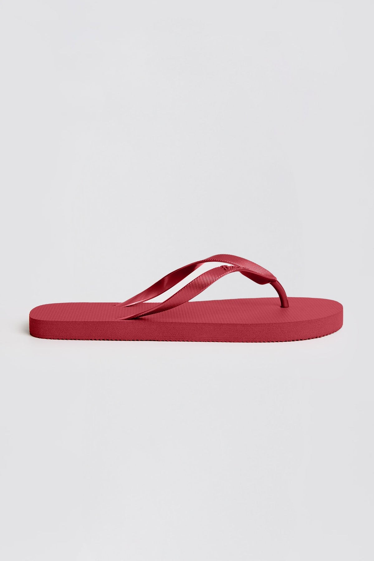 Women's Round Toe Flip Flops with Metallic Strap