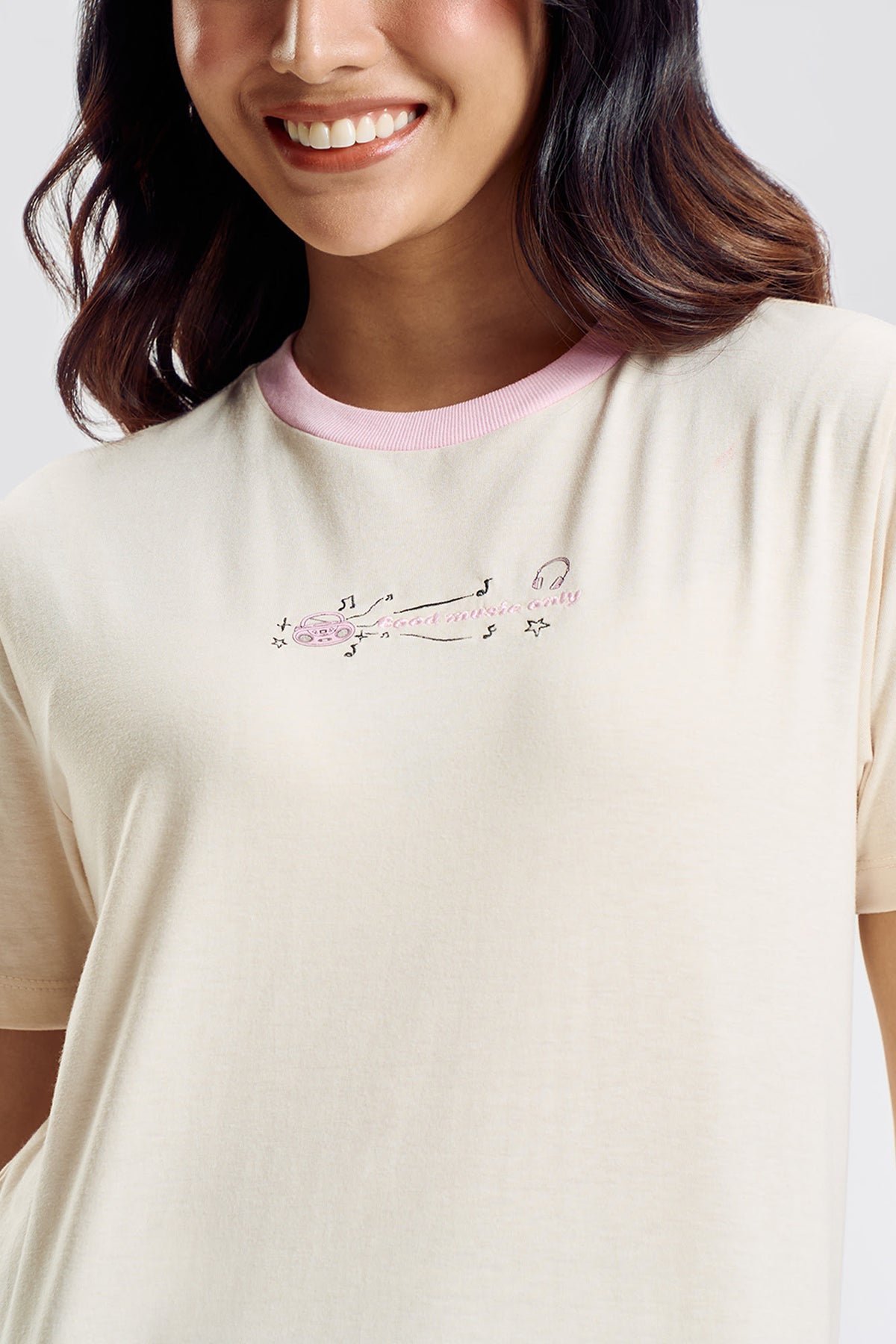 996540-Cream (2).jpg