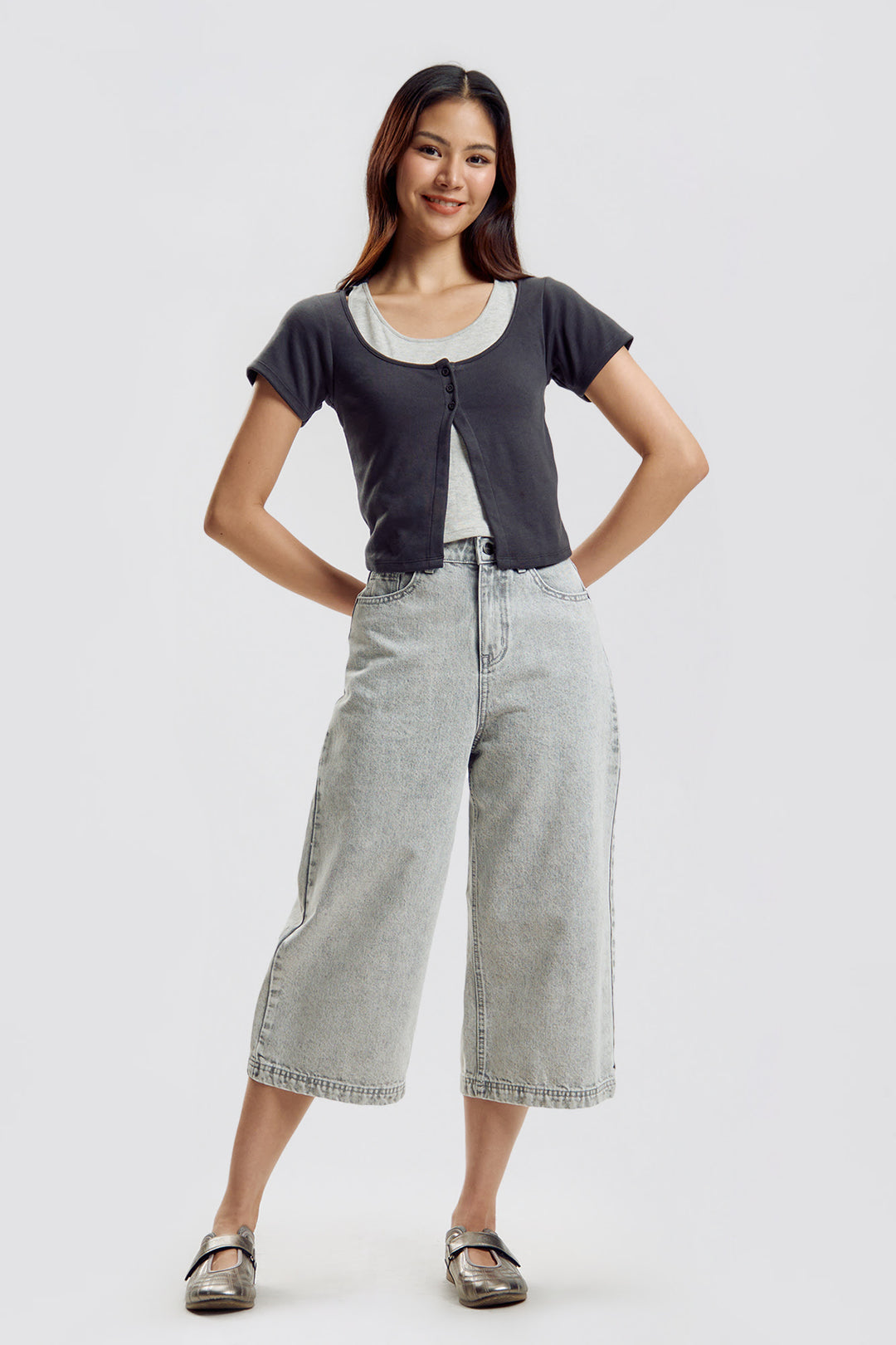 996583-Charcoal (1).jpg