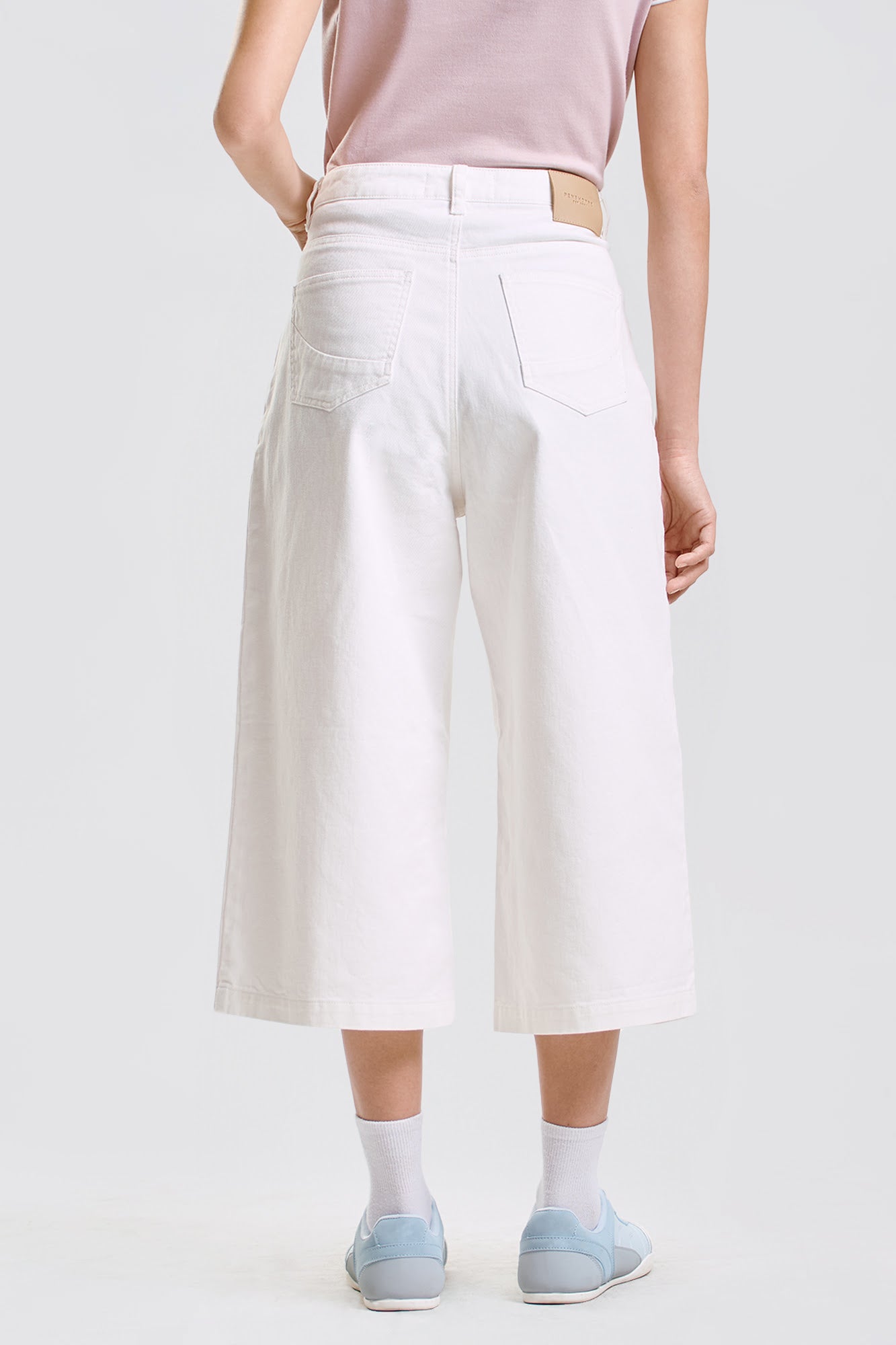 996727-White (4).jpg