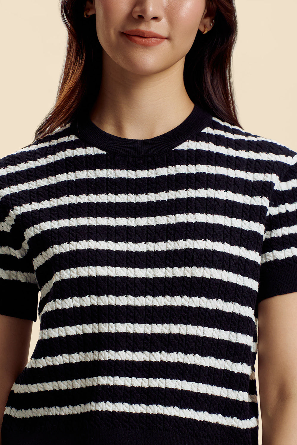 997490-Black (1).jpg