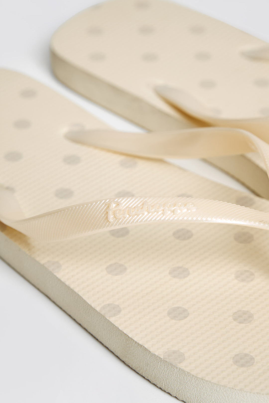 997998-Cream (1).jpg