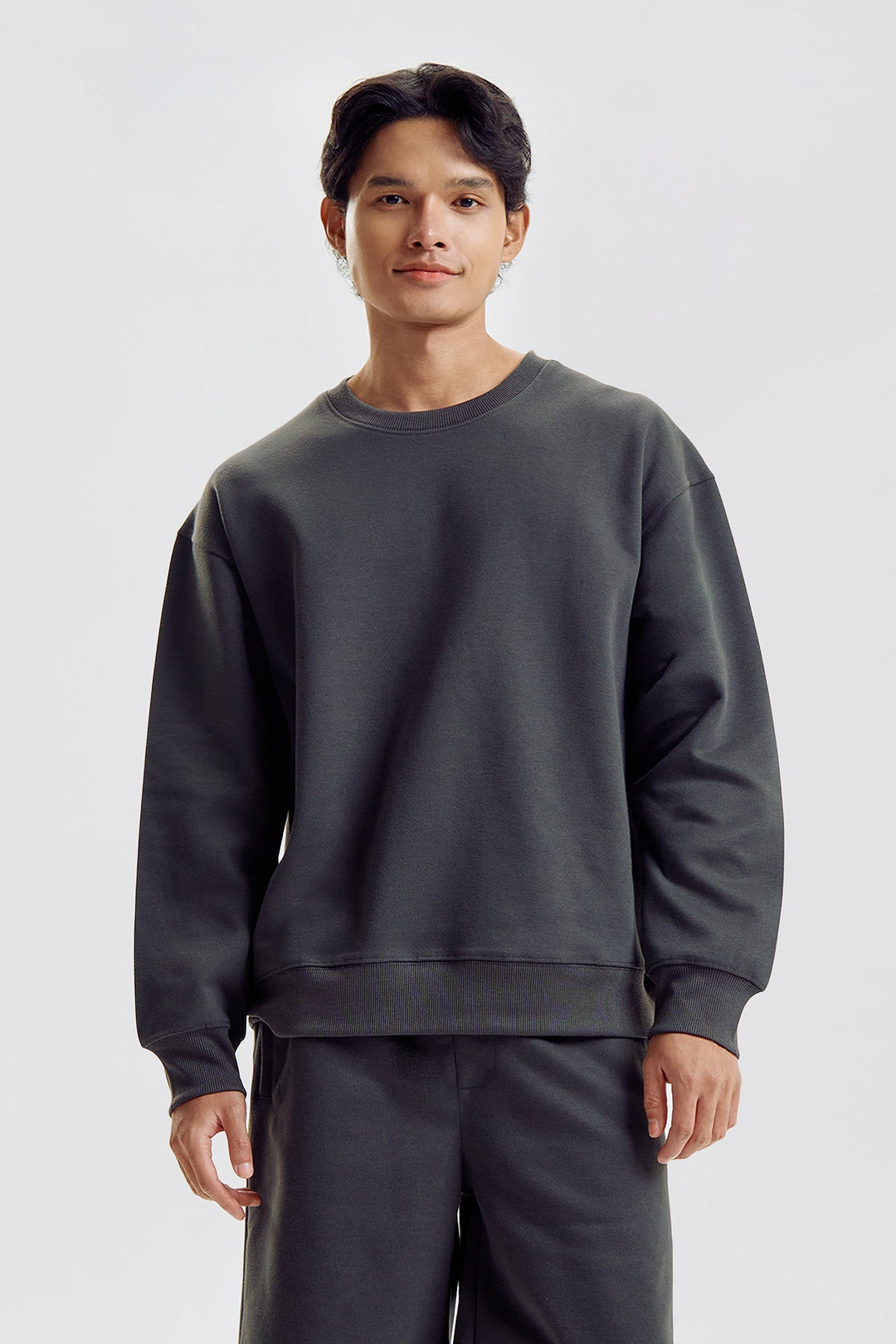 Relaxed Pullover Sweatshirt