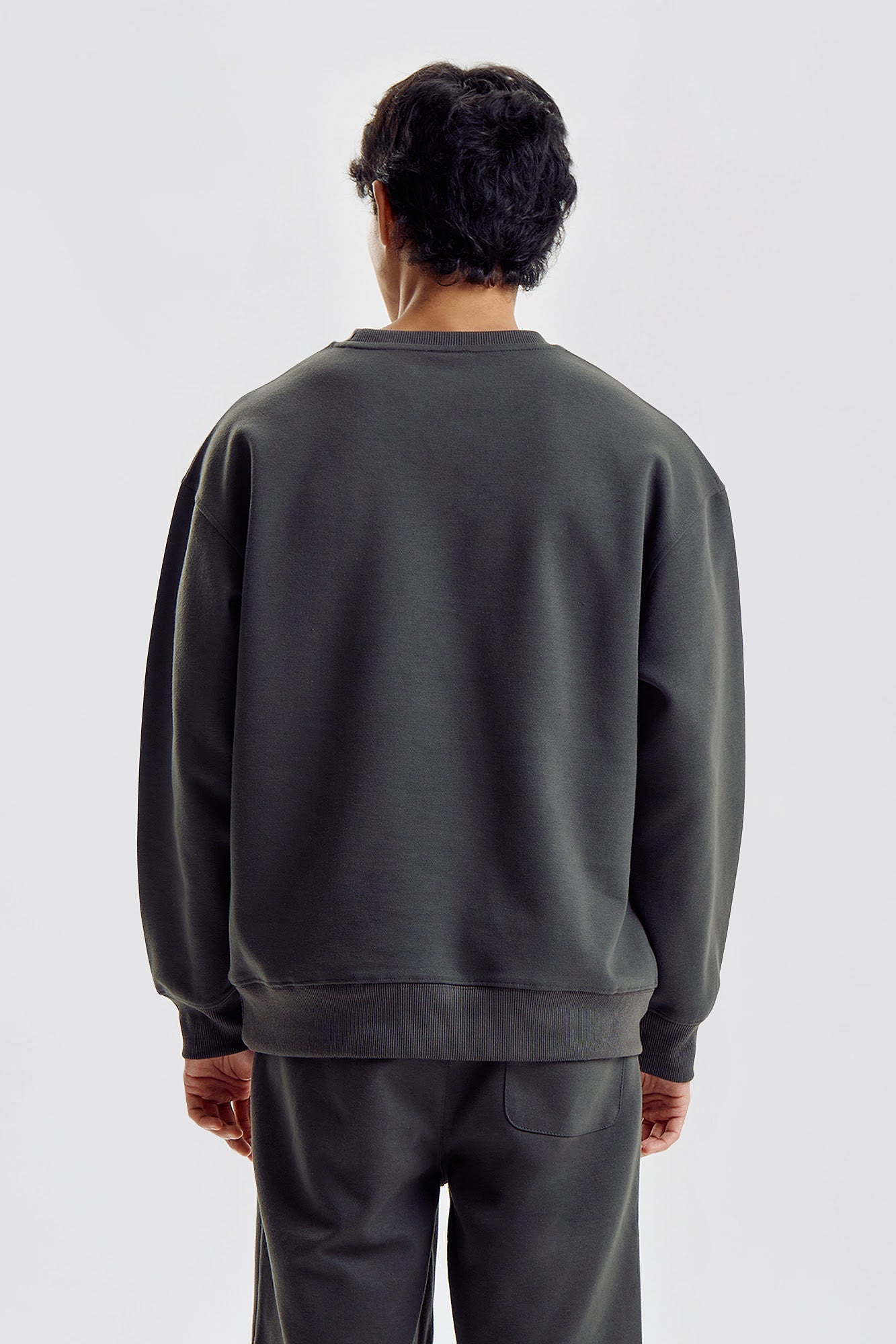 Relaxed Pullover Sweatshirt