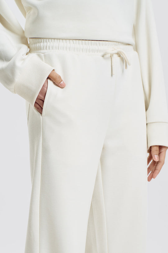 998506-Ivory (1).jpg