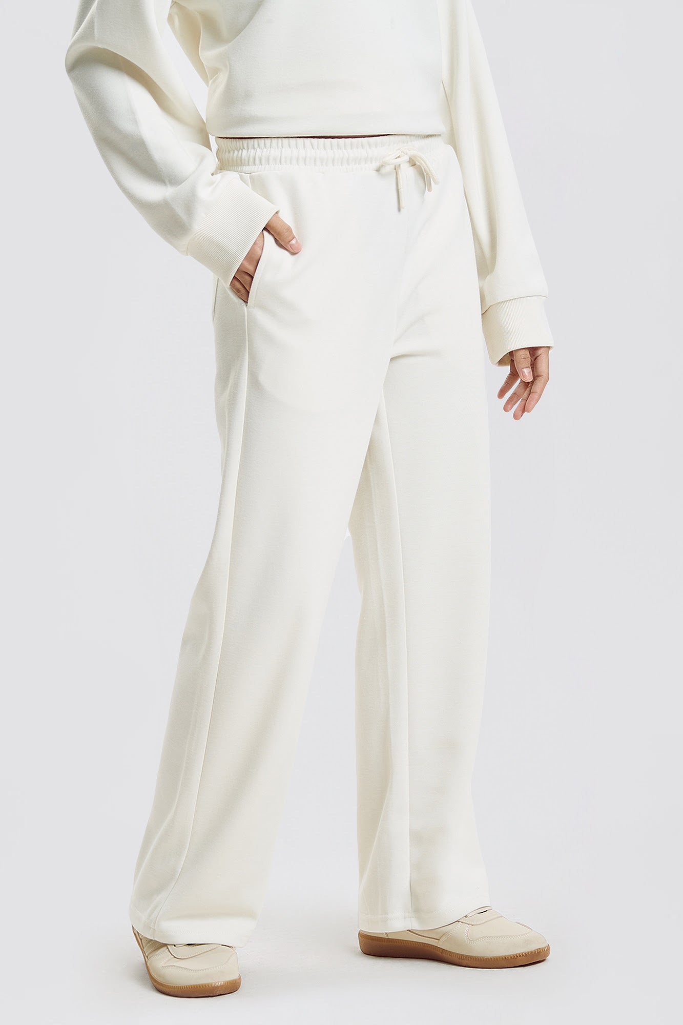 998506-Ivory (4).jpg