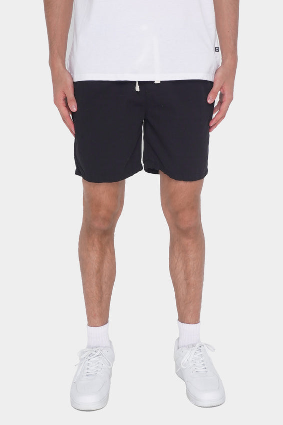 Basic Modern Fit Shorts