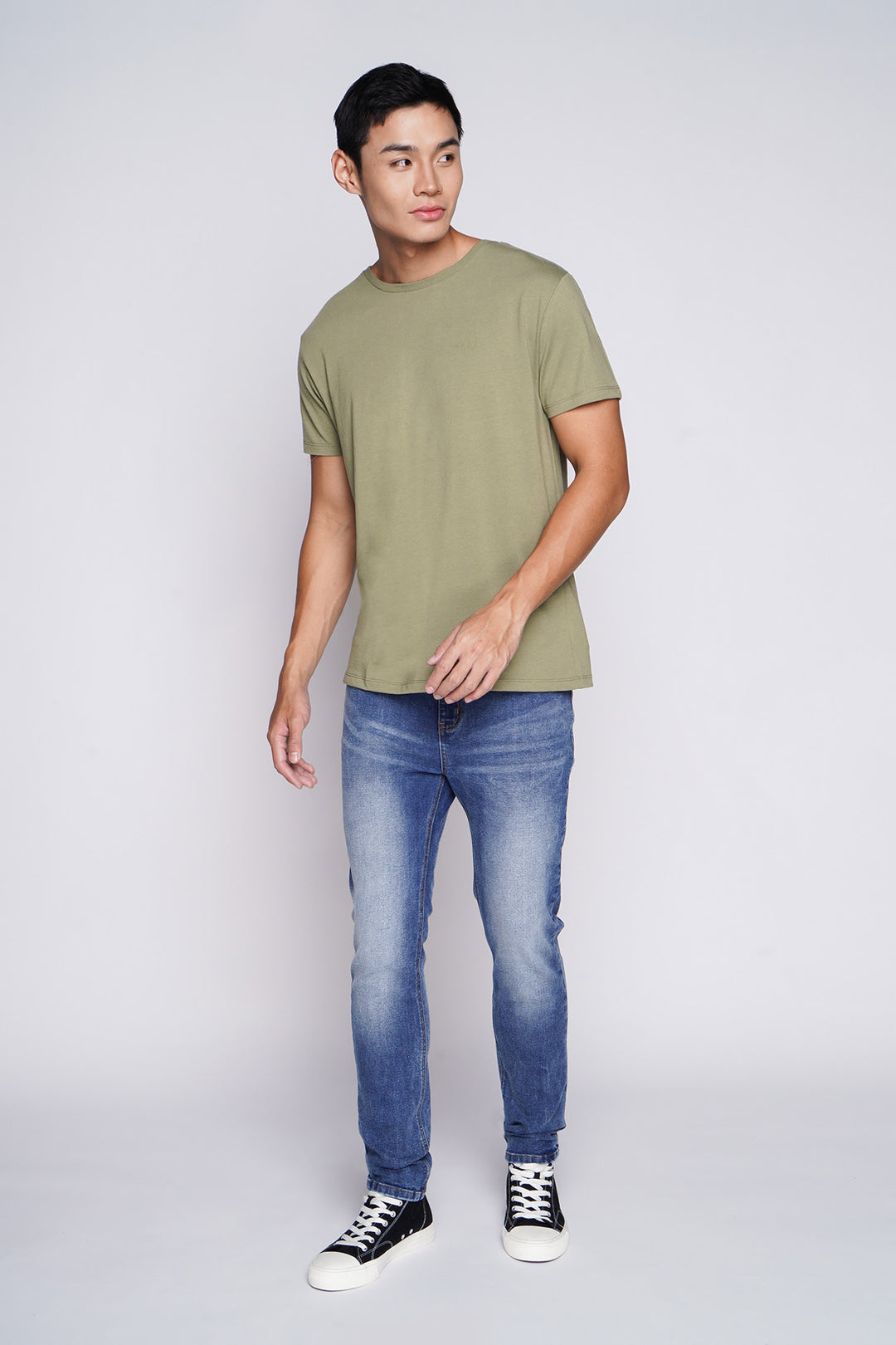 966597-Olive (1).jpg