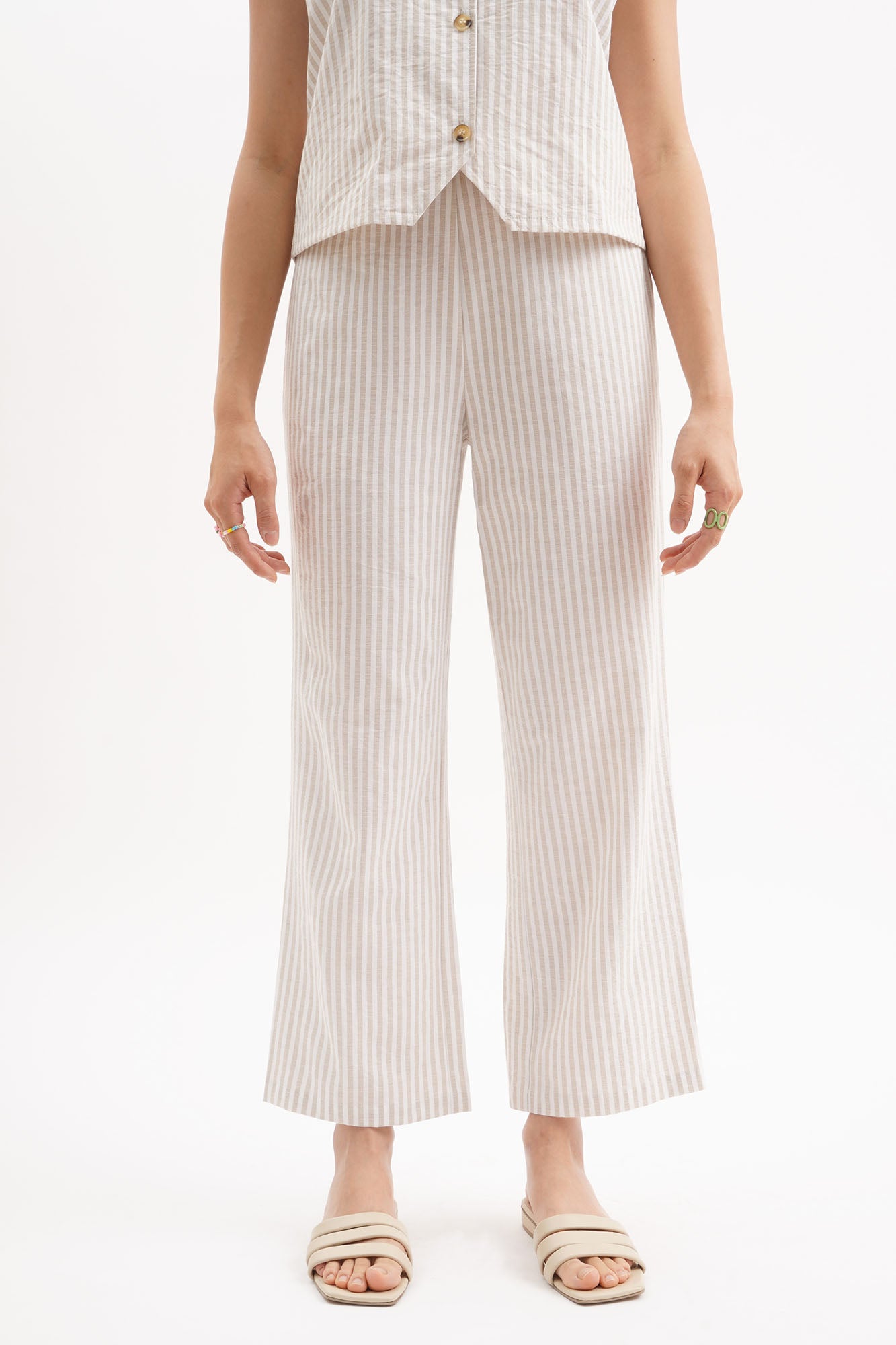971380-Off White (1).jpg