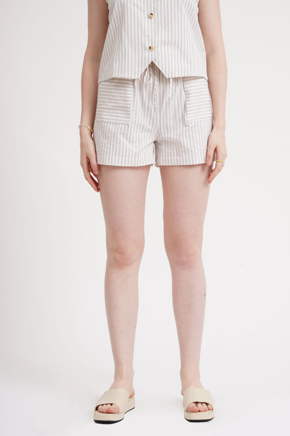 971530-Off White (1).jpg