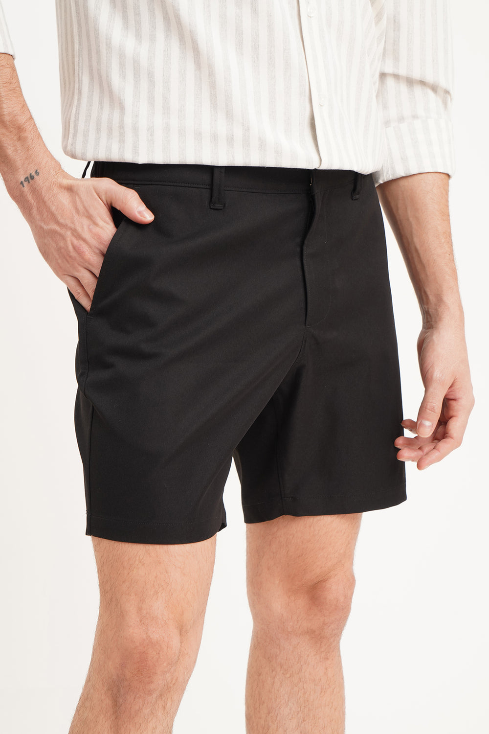 972748-Black (4).jpg