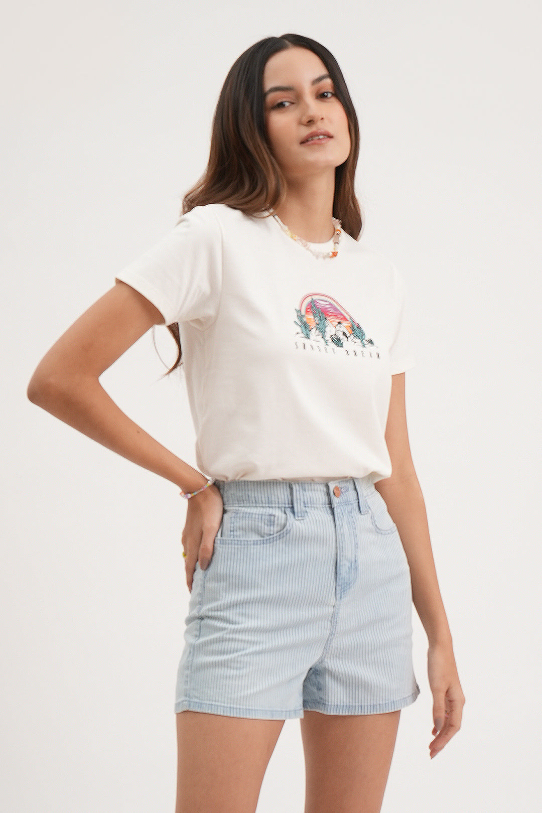 972936-Off White (2).jpg