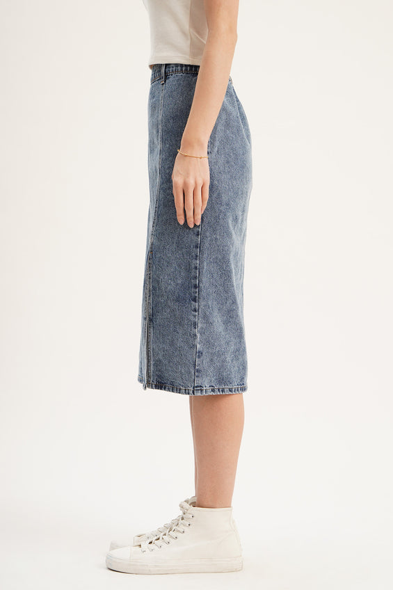 973886-Blue (2).jpg