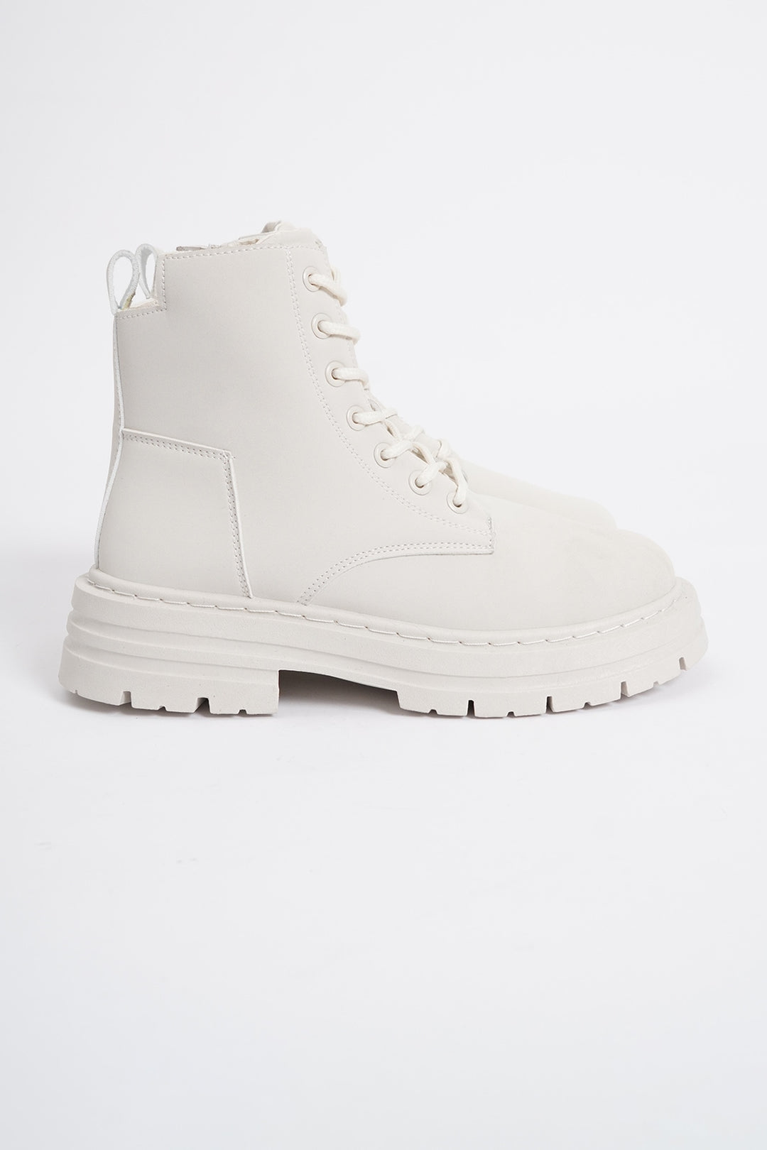 974360-Off White (1).jpg