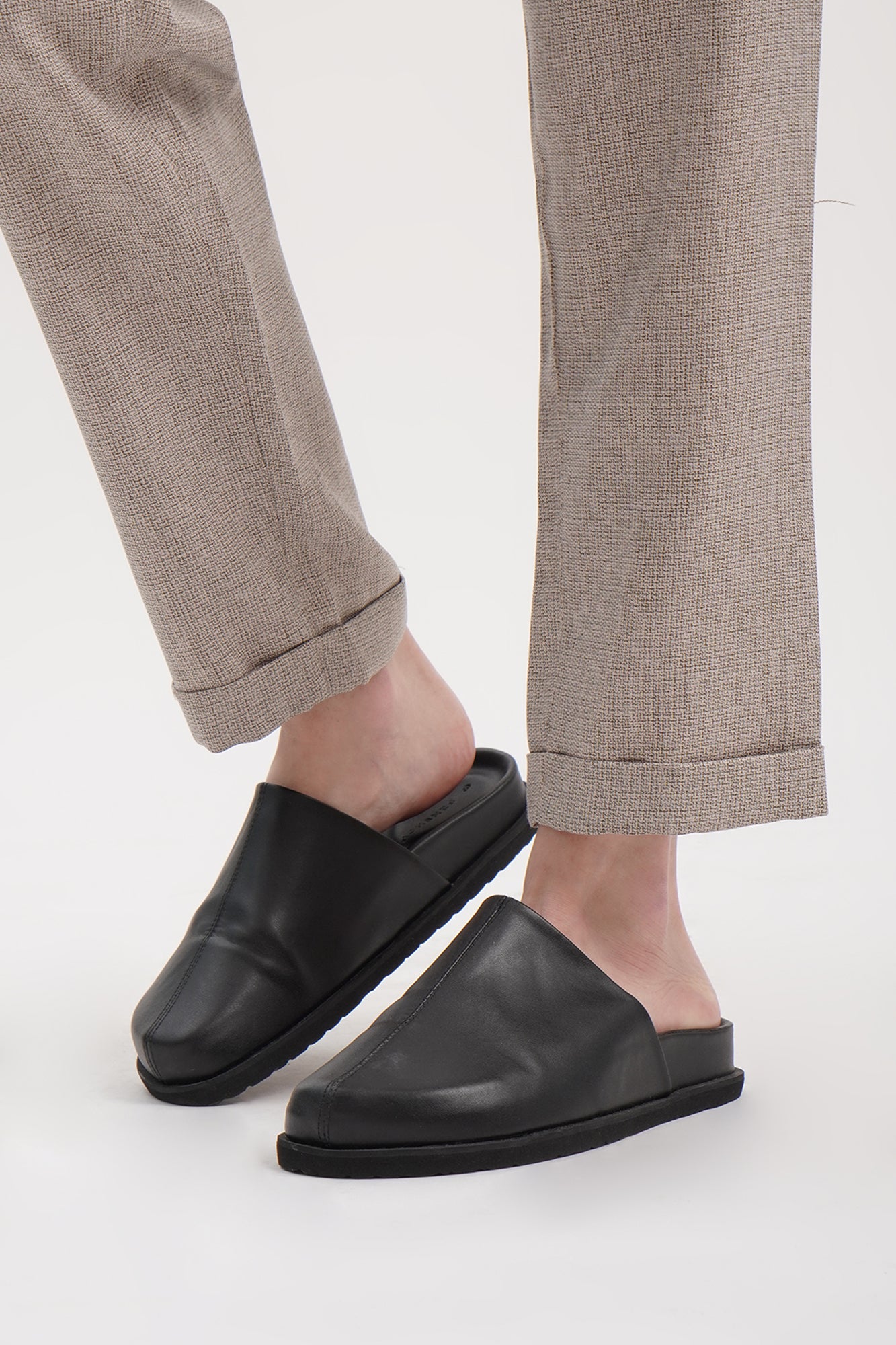 Square toe clogs outlet