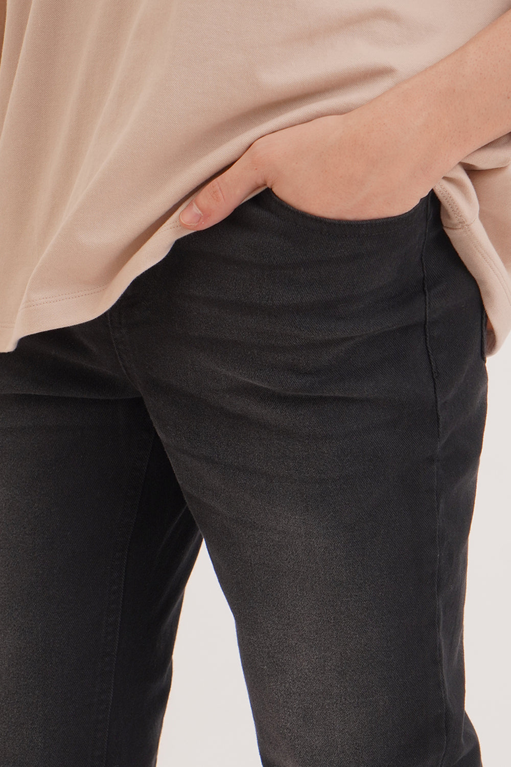976045-Black (3).jpg