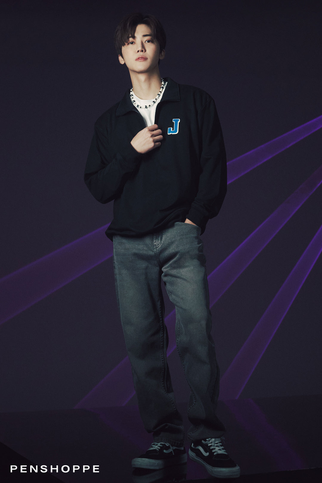 978350-Black.jpg